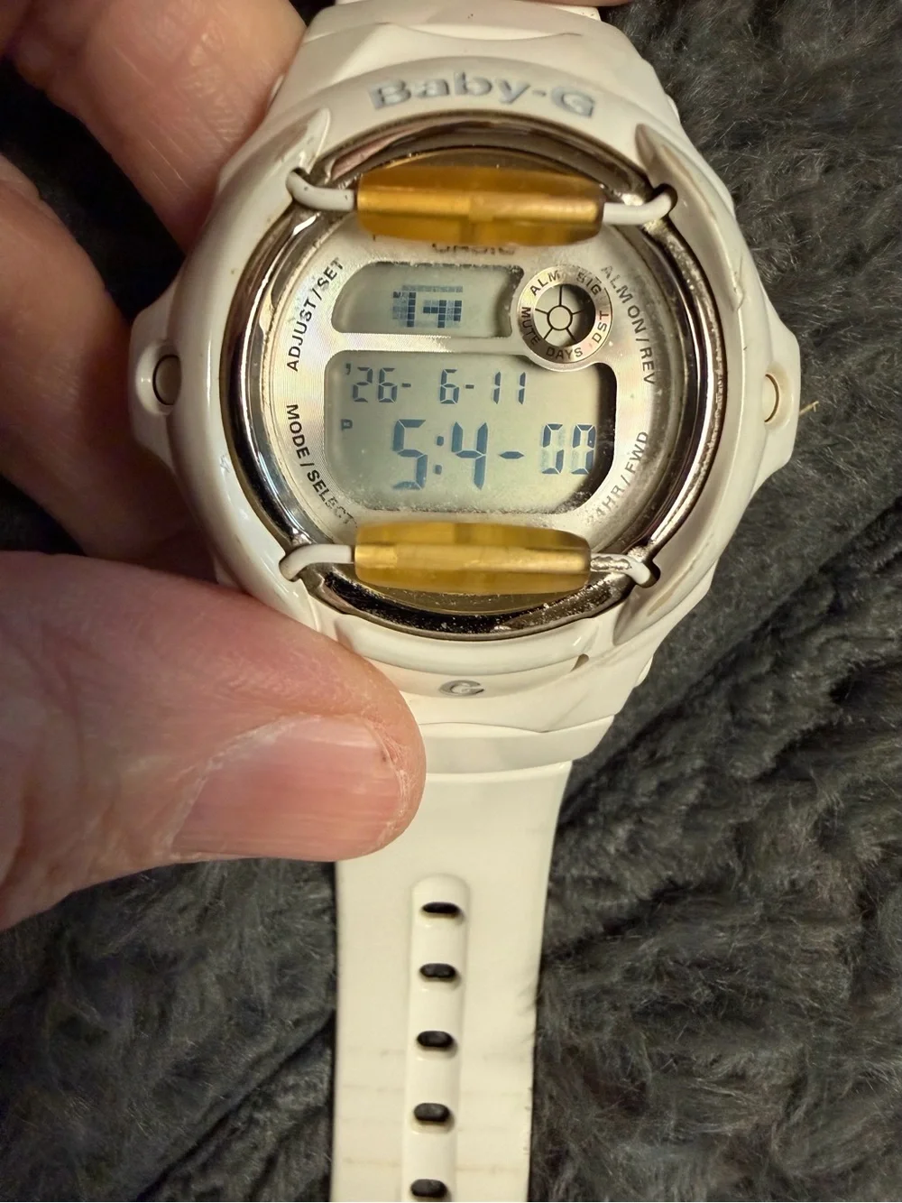 White Digital Sports Smartwatch - Women's Durable Wearable